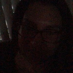 Meet your Posher, Desiree